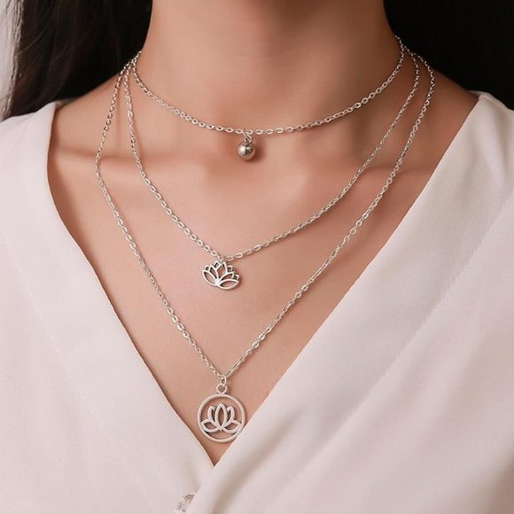 ✨Triple Layered Lotus Boho Silver Necklace NEW - Picture 1 of 4
